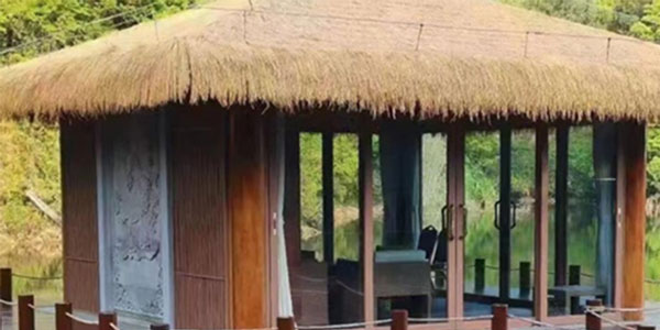 Synthetic Thatch Roof